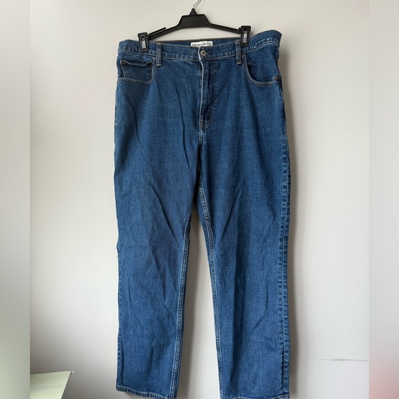 Abercrombie & Fitch Ultra High Rise Ankle Straight - Size 32 / 14 - Picture 2 of 5